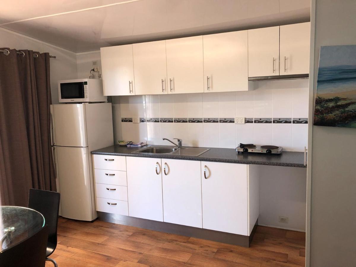 Bundaberg East Cabin And Tourist Park Экстерьер фото