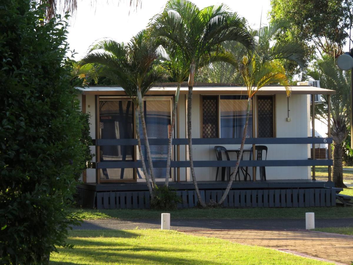 Bundaberg East Cabin And Tourist Park Экстерьер фото